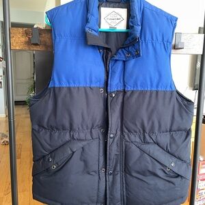 St. John's Bay Two-Tone Blue and Black Vest